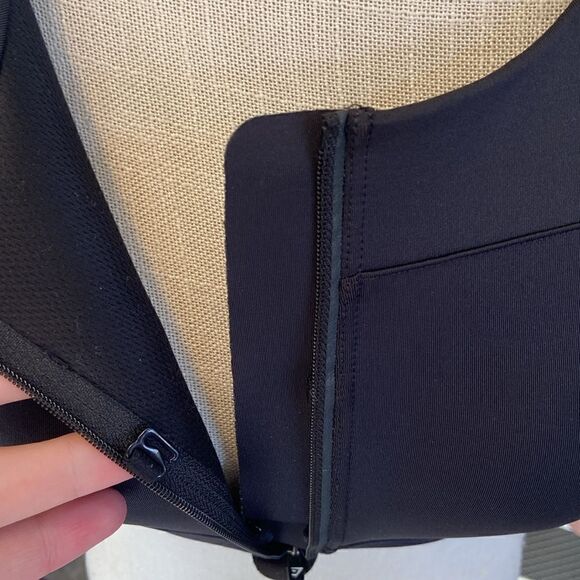 Gymshark Black Zipper Front Racer Back Athletic Sports Bra Size XS - Picture 5 of 7